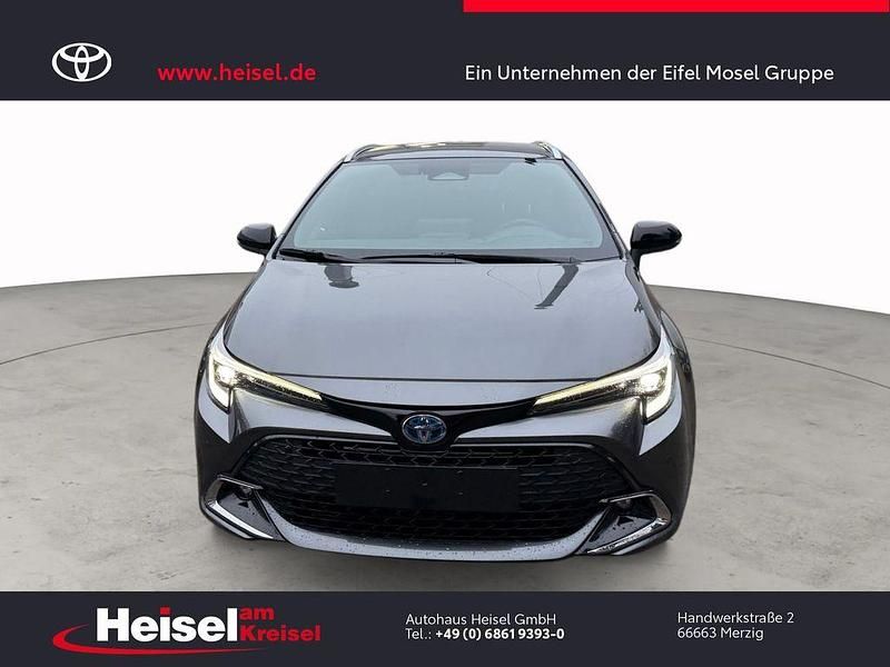 Neu Toyota Corolla 196 PS (144 kW) 2025 Grau Kombi
