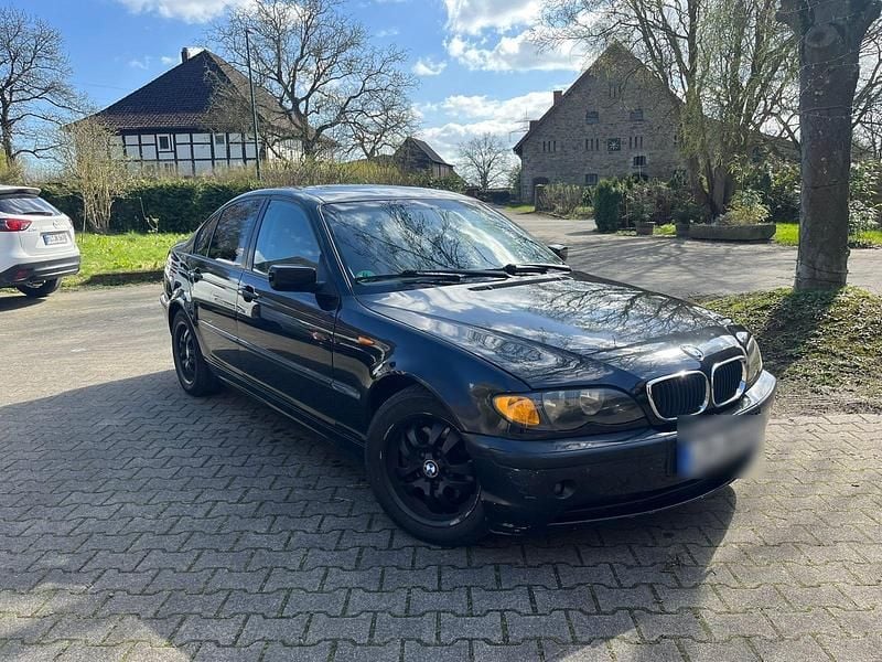 Gebraucht BMW 320 150 PS (110 kW) 2004 Schwarz Limousine