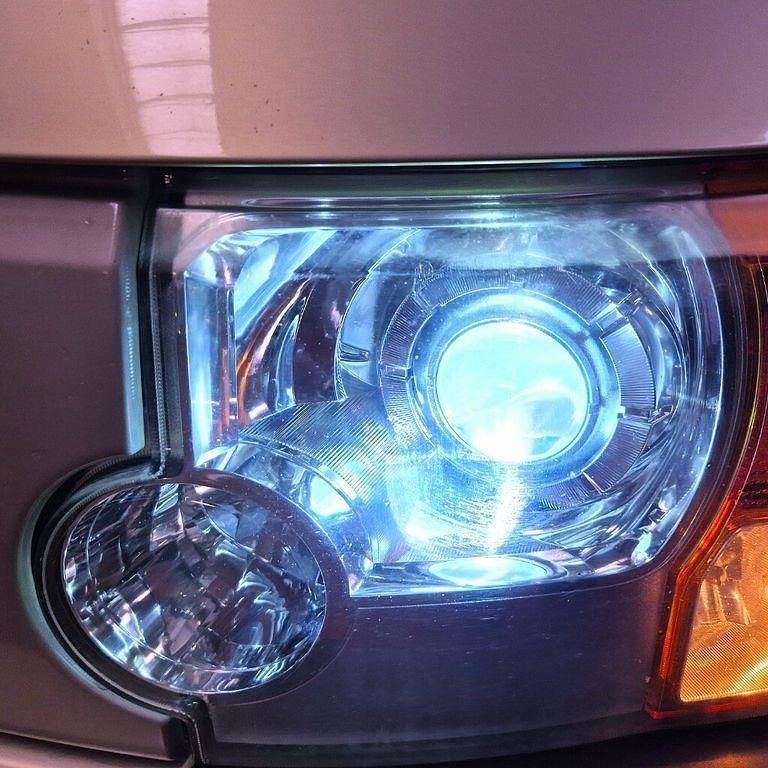 Grau Gebraucht 2007 Land Rover Discovery 3 HSE SUV | 6.450 € (Fairer Preis) - Bild 1/4