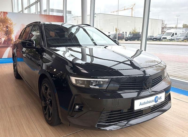 Schwarz Gebraucht 2024 Opel Astra Kombi | 24.970 € (Guter Preis) - Bild 1/4