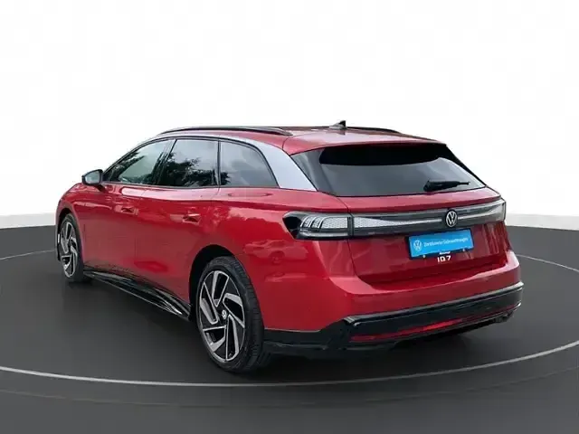Gebraucht VW ID.7 Pro 210 kW (286 PS) 2025 Rot Kombi