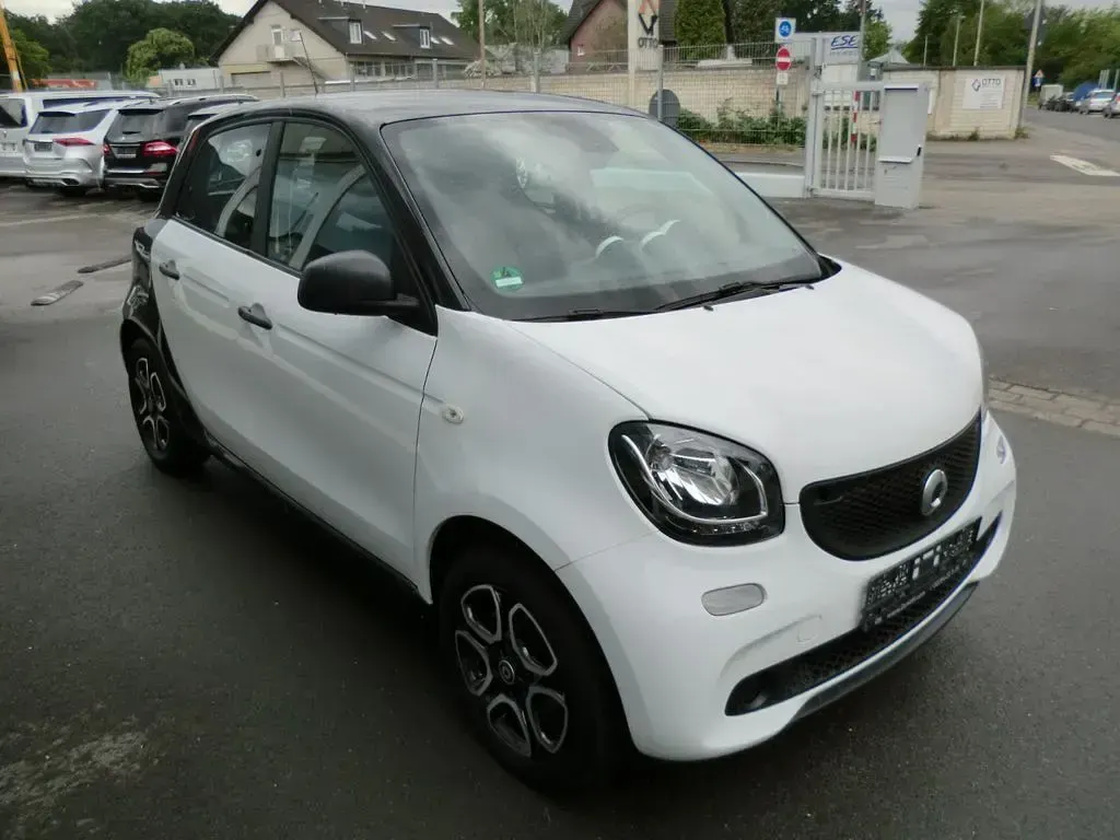 Gebraucht Smart ForFour 71 PS (52 kW) 2015 Schwarz Kleinwagen