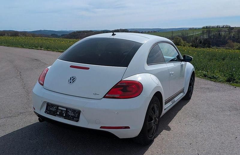 Gebraucht VW Beetle 105 PS (77 kW) 2013 Weiß Kleinwagen