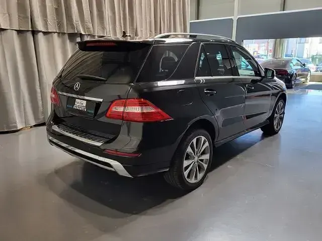 Gebraucht Mercedes ML350 AMG 258 PS (189 kW) 2013 Schwarz SUV