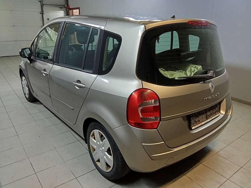 Gebraucht Renault Modus Dynamique 101 PS (74 kW) 2008 Stone Van / Kleinbus