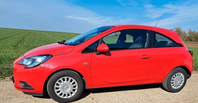 Gebraucht Opel Corsa Edition 69 PS (50 kW) 2016 Rot Kleinwagen
