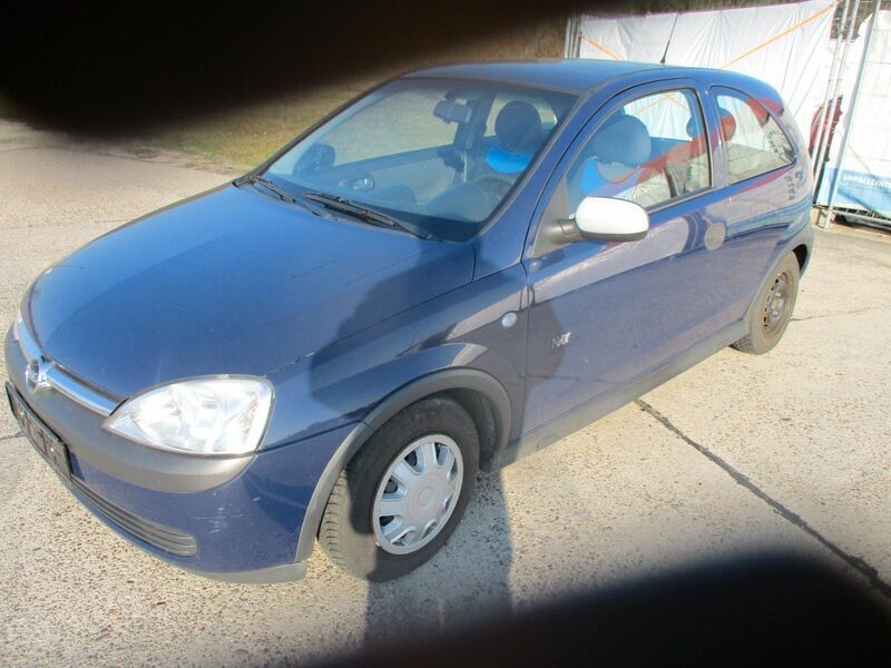 Blau Gebraucht 2003 Opel Corsa Limousine | 750 € (Superpreis) - Bild 1/4