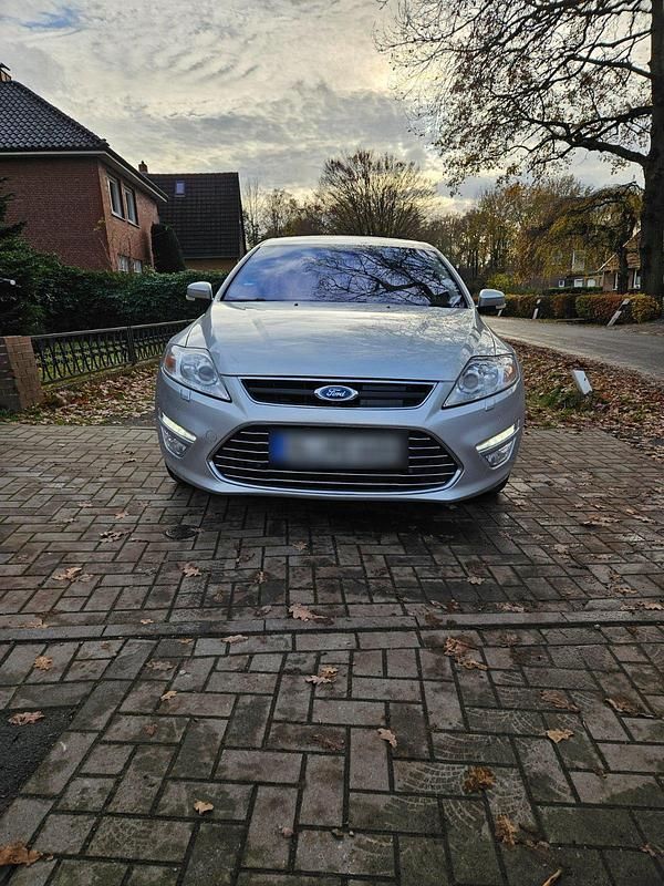 Silber Gebraucht 2014 Ford Mondeo Limousine | 7.000 € (Fairer Preis) - Bild 1/4