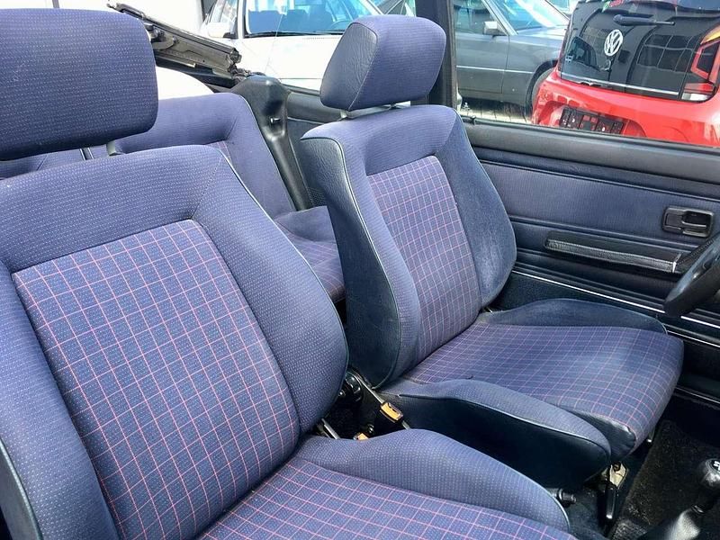 Gebraucht VW Golf Cabriolet 72 PS (52 kW) 1987 Silber Cabrio