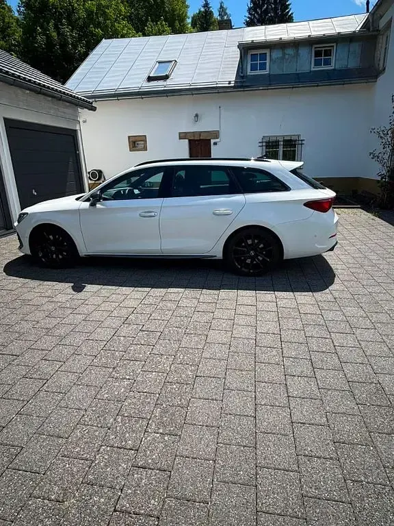 Gebraucht Cupra Leon VZ 310 PS (228 kW) 2022 Schwarz Limousine
