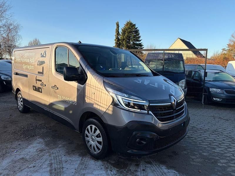 Gebraucht Renault Trafic 120 PS (88 kW) 2019 Grau Van / Kleinbus
