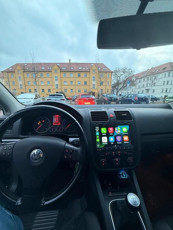 Gebraucht VW Golf VI 102 PS (75 kW) 2008 Schwarz Kleinwagen