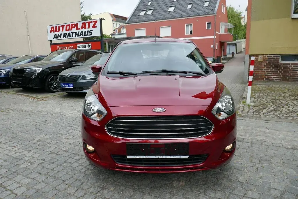 Gebraucht Ford Ka Plus Cool & Sound Edition 86 PS (63 kW) 2017 Rot Kleinwagen
