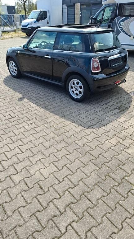 Gebraucht Mini ONE 95 PS (69 kW) 2009 Schwarz Kleinwagen