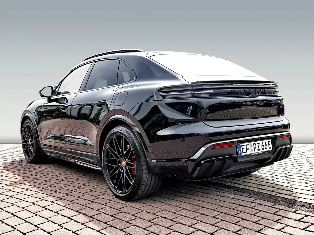 Gebraucht Porsche Macan 4 Electric 419 kW (571 PS) 2026 Schwarz SUV