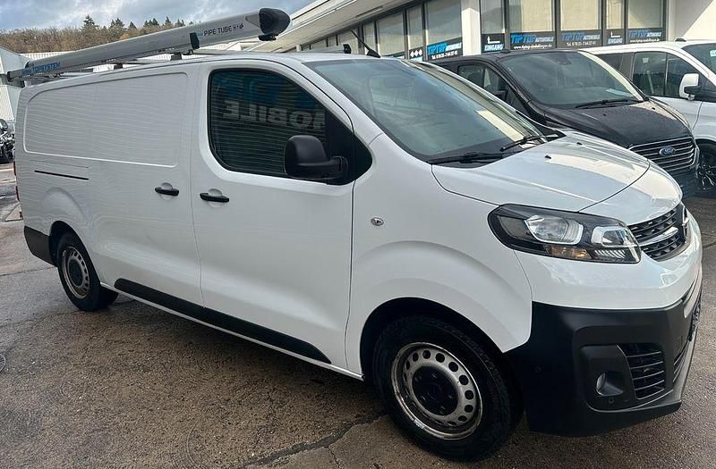 Gebraucht Opel Vivaro Edition 144 PS (105 kW) 2022 Weiß Van / Kleinbus