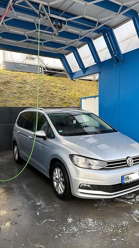 Silber Gebraucht 2017 VW Touran Sound Van / Kleinbus | 12.900 € (Guter Preis) - Bild 1/4