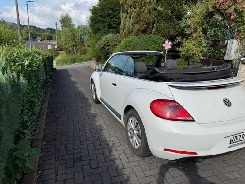 Gebraucht VW Beetle 105 PS (77 kW) 2016 Weiß Kleinwagen
