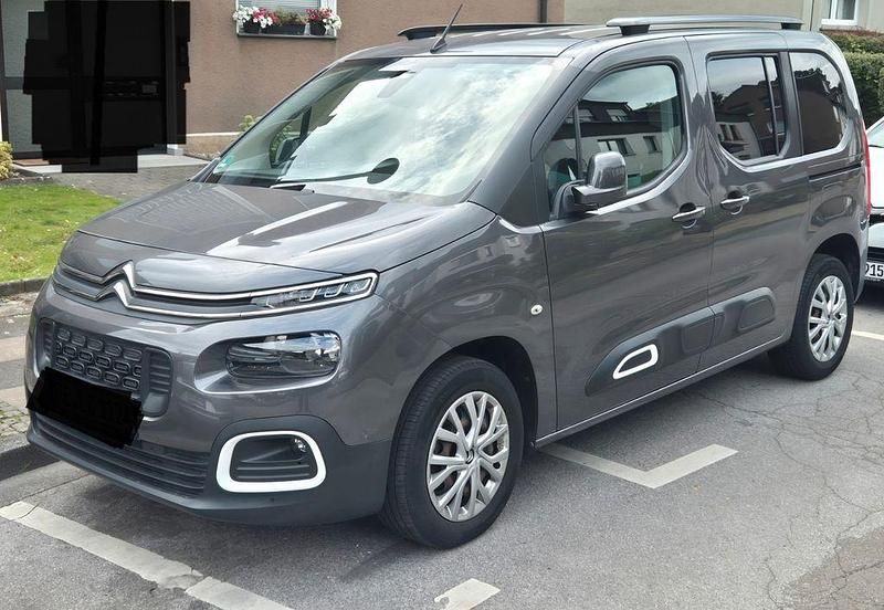 Andere farben Gebraucht 2020 Citroën Berlingo Feel Van / Kleinbus | 20.000 € (Etwas zu teuer) - Bild 1/4