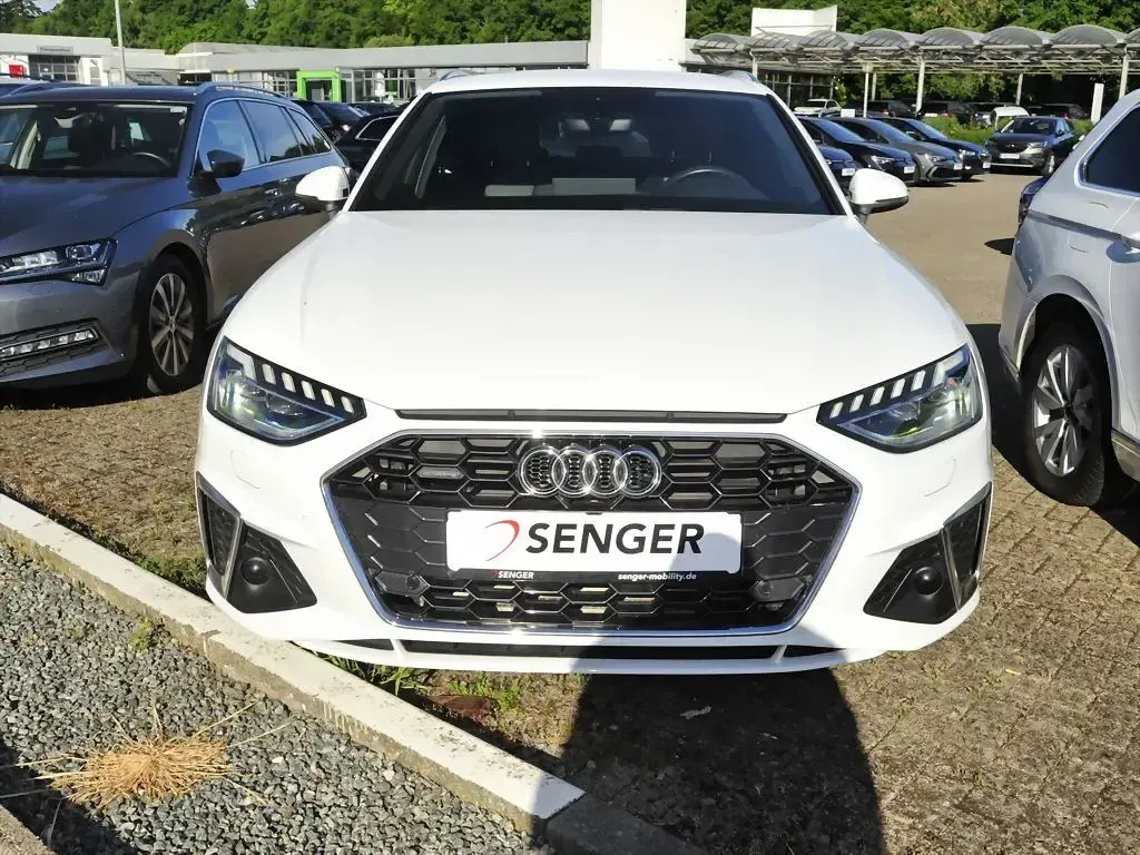 Używany Audi A4 S-Line 204 KM (150 kW) 2022 Biały Kombi