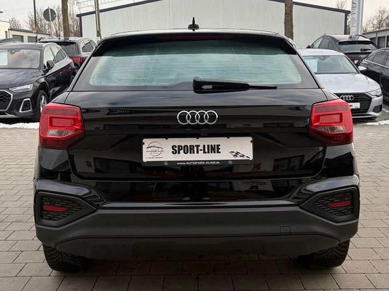 Gebraucht Audi Q2 Ambiente 150 PS (110 kW) 2022 Schwarz SUV