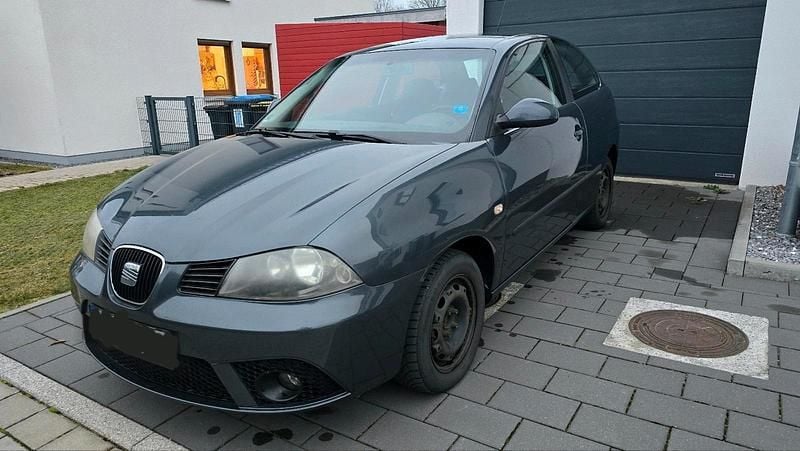 Grau Gebraucht 2006 Seat Ibiza Kleinwagen | 1.490 € (Fairer Preis) - Bild 1/4