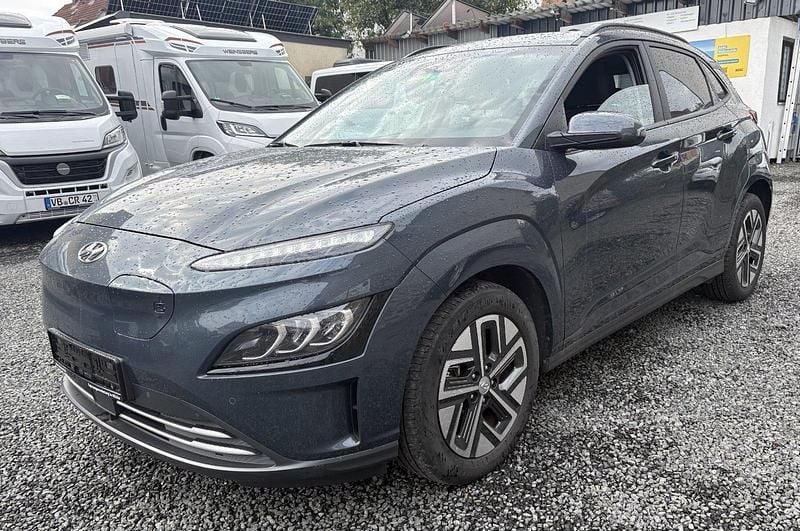 Teal Gebraucht 2023 Hyundai Kona Basis SUV | 18.500 € (Superpreis) - Bild 1/4