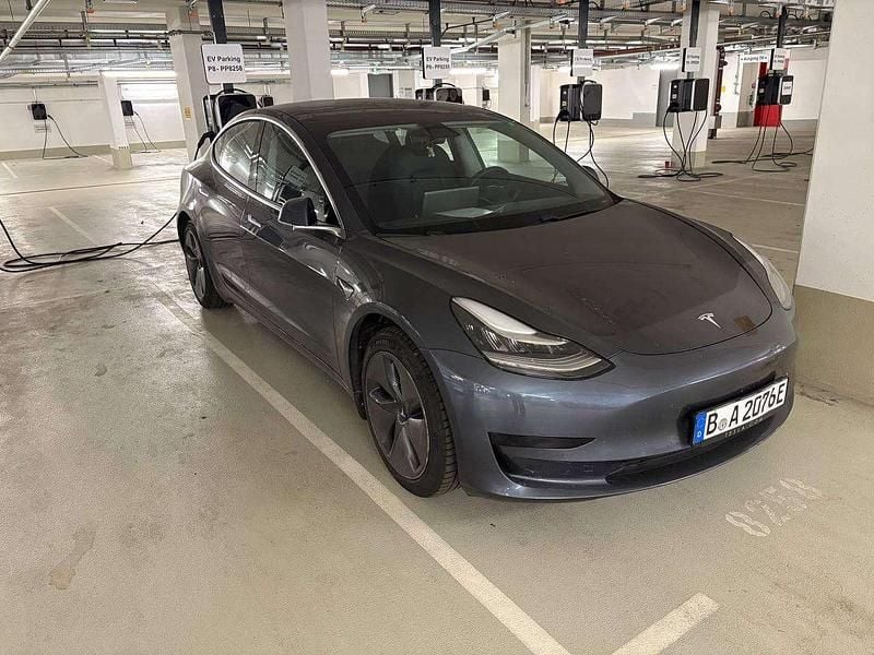 Usata Tesla Model 3 258 kW (351 CV) 2020 Grigio Berlina