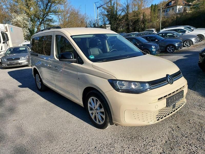 Gebraucht VW Caddy Maxi Life 102 PS (75 kW) 2022 Beige Van / Kleinbus