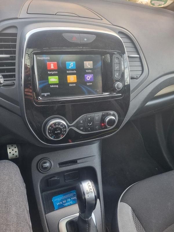 Gebraucht Renault Captur Bose Edition 150 PS (110 kW) 2019 Silber SUV