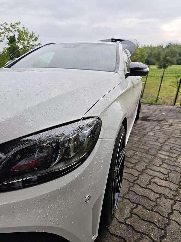 Gebraucht 2019 Mercedes C200 AMG line Kombi | 28.699 € (Teuer) - Bild 1/4