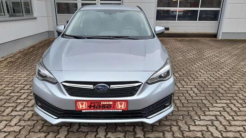 Gebraucht Subaru Impreza Comfort 114 PS (83 kW) 2021 Silber Limousine