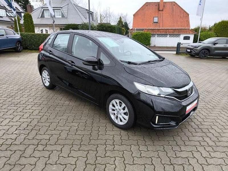 Gebraucht Honda Jazz Dynamic 141 PS (103 kW) 2018 Shining gray met. (metallic) Kleinwagen