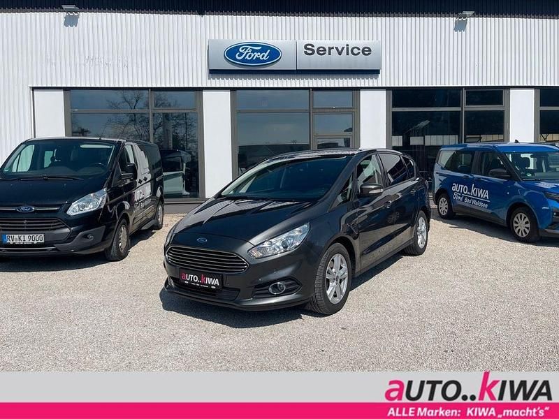 Grau Gebraucht 2018 Ford S-MAX Business Edition Van / Kleinbus | 19.950 € (Etwas zu teuer) - Bild 1/4