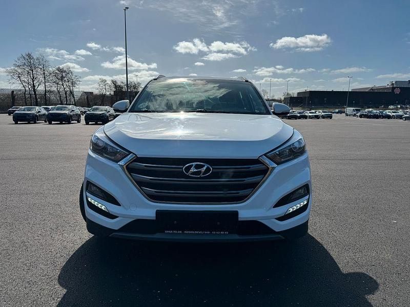 Gebraucht Hyundai Tucson Trend 141 PS (103 kW) 2017 Weiß SUV
