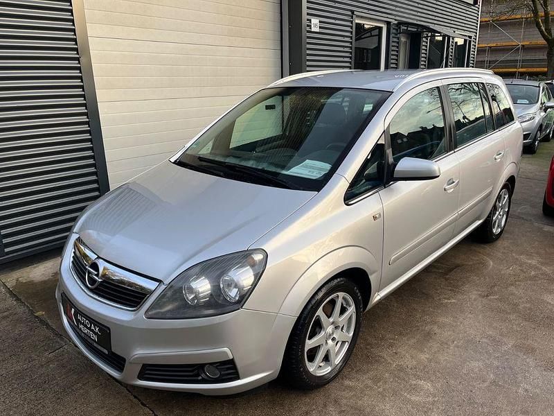 Gebraucht Opel Zafira Edition 105 PS (77 kW) 2007 Silber Van / Kleinbus