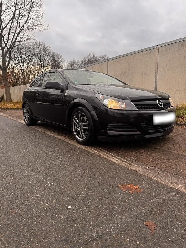 Gebraucht Opel Astra GTC 140 PS (102 kW) 2009 Schwarz Coupé