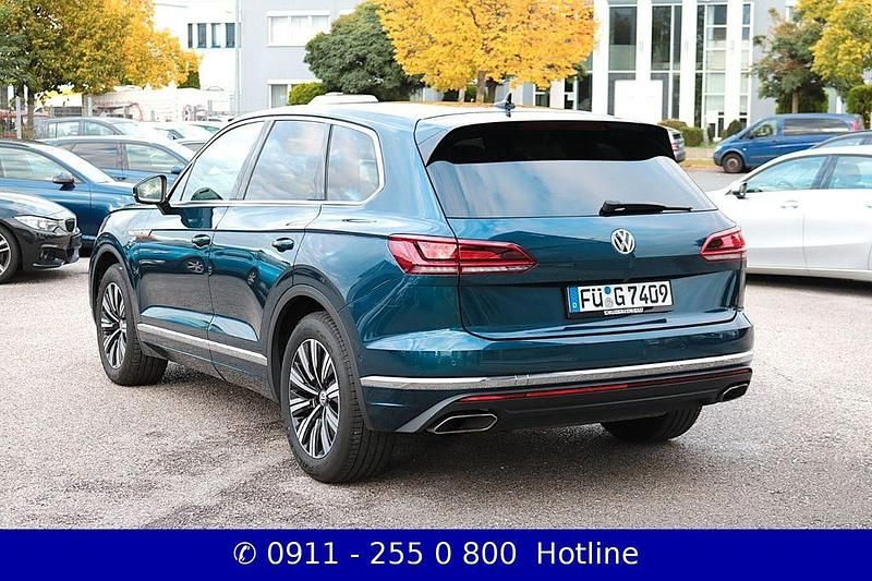 Gebraucht VW Touareg Elegance 286 PS (210 kW) 2019 Blau SUV