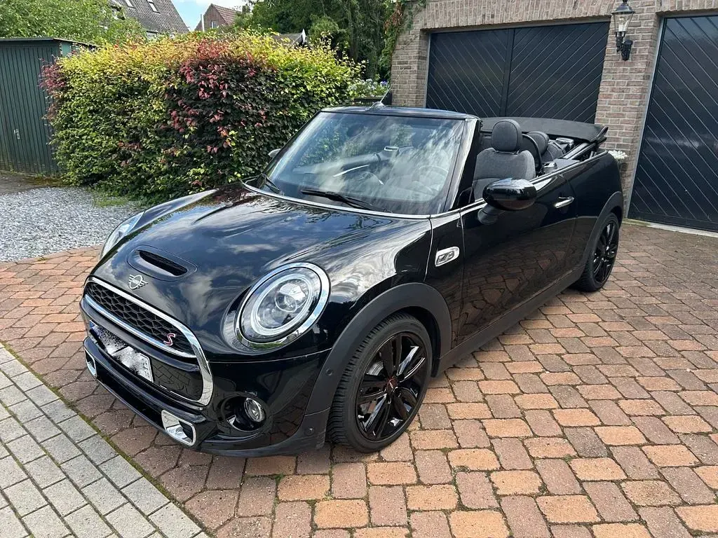 Gebraucht Mini Cooper S 192 PS (141 kW) 2020 Schwarz Kleinwagen
