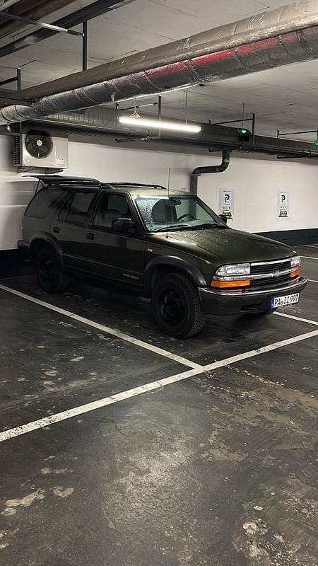 Grün Gebraucht 2002 Chevrolet Blazer LT SUV | 2.999 € (Guter Preis) - Bild 1/4