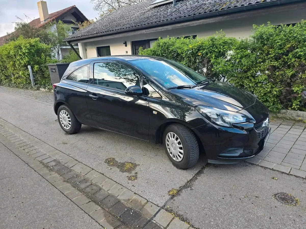 Second-hand Opel Corsa 69 CP (50 kW) 2017 Negru Hatchback