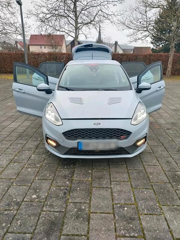 Gebraucht Ford Fiesta ST 200 PS (147 kW) 2018 Grau Kleinwagen