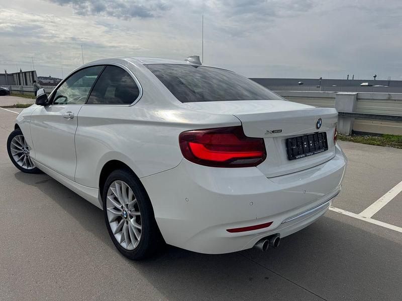 Gebraucht BMW 220 Luxury Line 190 PS (139 kW) 2019 Weiß Coupé
