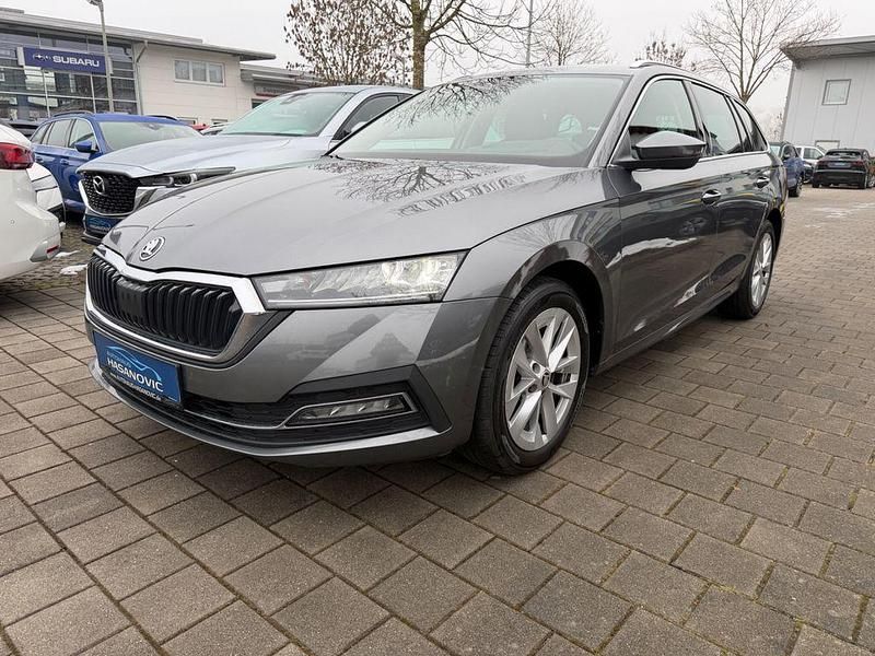 Grau Gebraucht 2022 Skoda Octavia Style Kombi | 19.900 € (Fairer Preis) - Bild 1/4