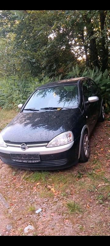 Schwarz Gebraucht 2002 Opel Corsa Limousine | 380 € (Guter Preis) - Bild 1/4