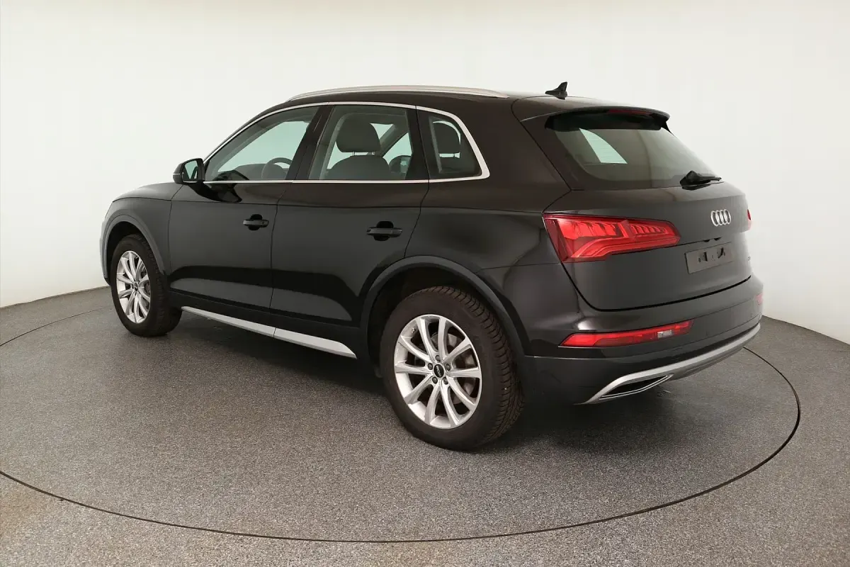Gebraucht Audi Q5 Design 163 PS (119 kW) 2019 Mythosschwarz SUV