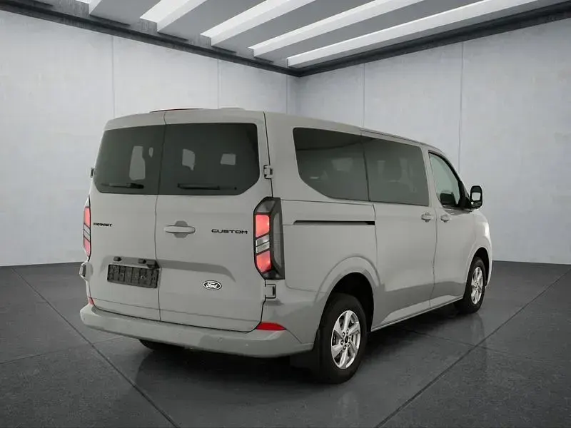 Neu Ford Transit Custom 170 PS (125 kW) 2026 Grau Van / Kleinbus