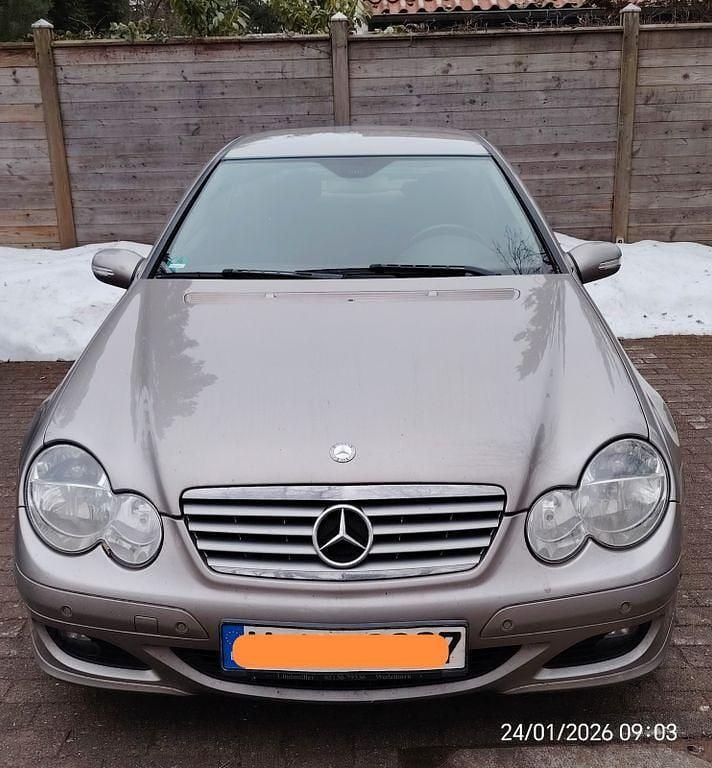 Grau Gebraucht 2006 Mercedes C180 Coupé | 1.800 € (Superpreis) - Bild 1/3