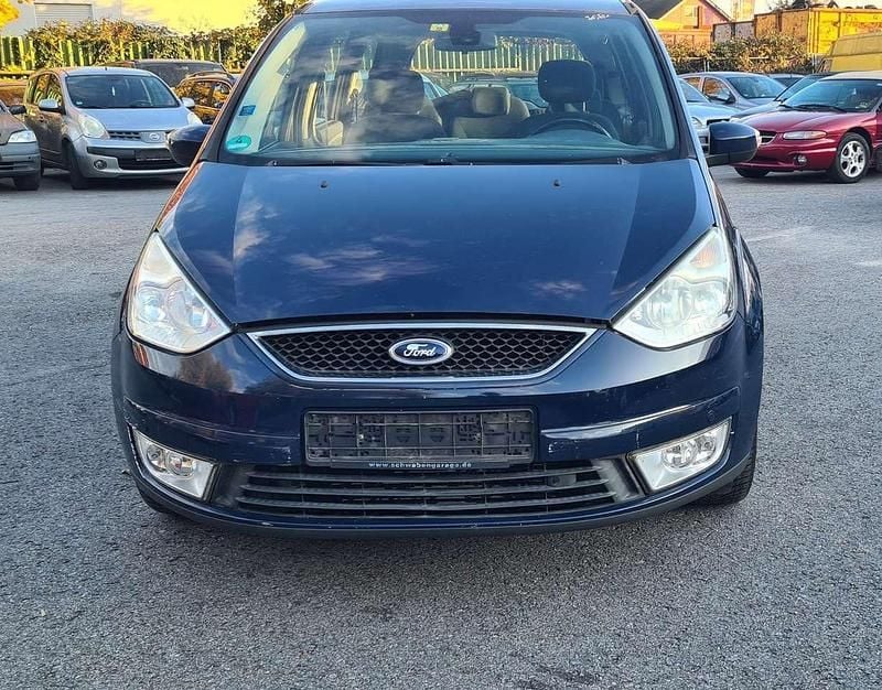 Blazerblau Gebraucht 2008 Ford Galaxy Trend Van / Kleinbus | 2.200 € (Superpreis) - Bild 1/4