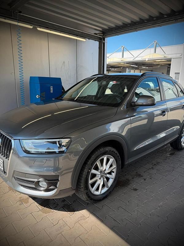 Second-hand Audi Q3 140 CP (102 kW) 2015 Gri SUV
